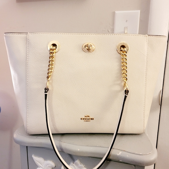 Coach Turn lock chain tote 27 NWOT attached - Picture 2 of 16